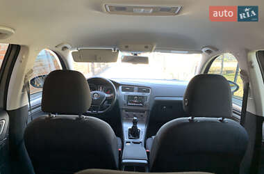 Універсал Volkswagen Golf 2015 в 