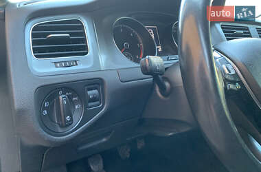 Універсал Volkswagen Golf 2015 в 