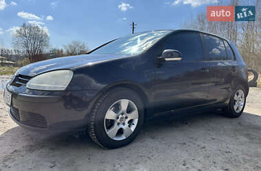 Хэтчбек Volkswagen Golf 2004 в Львове