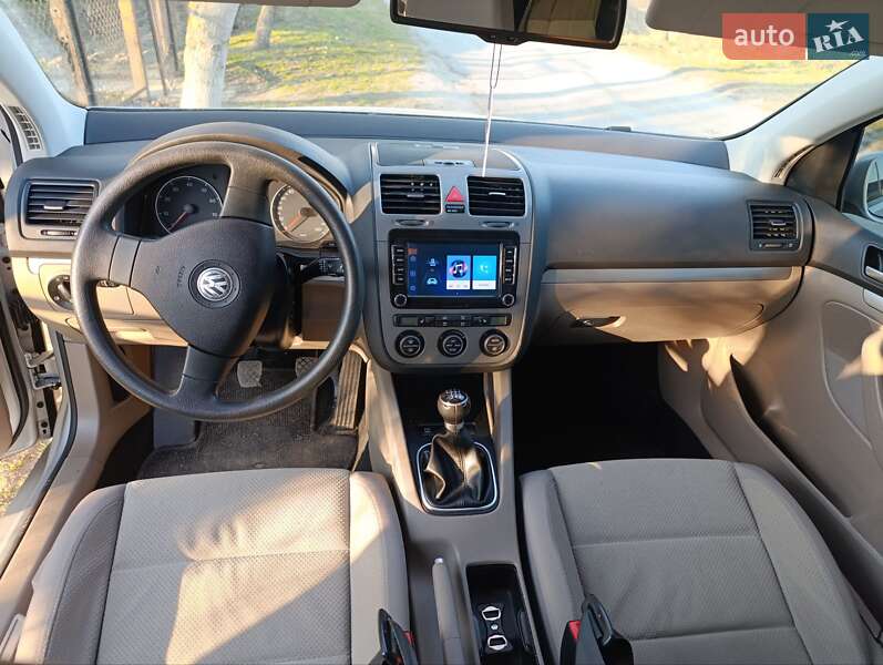 Хэтчбек Volkswagen Golf 2007 в Звягеле