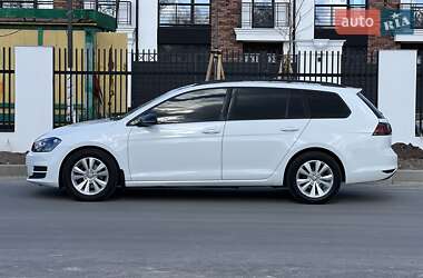Універсал Volkswagen Golf 2016 в 