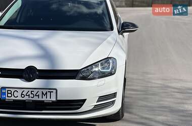 Універсал Volkswagen Golf 2016 в 