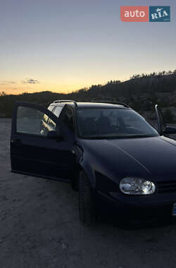 Универсал Volkswagen Golf 2000 в 