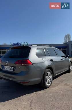 Универсал Volkswagen Golf 2015 в 