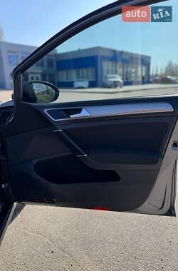 Универсал Volkswagen Golf 2015 в 