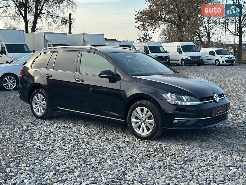 Універсал Volkswagen Golf 2019 в Бродах