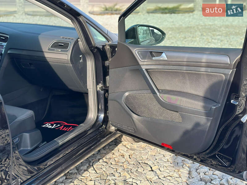 Універсал Volkswagen Golf 2019 в Бродах