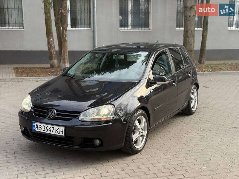 Volkswagen Golf 2004