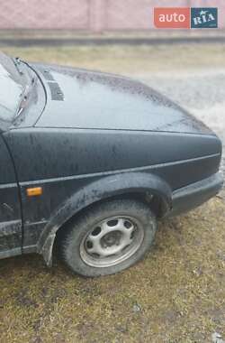 Хэтчбек Volkswagen Golf 1986 в 