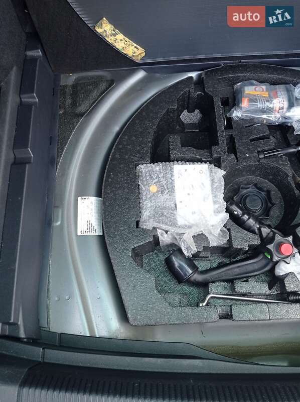 Універсал Volkswagen Golf 2010 в Вінниці