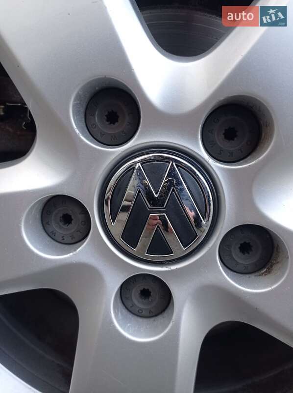 Універсал Volkswagen Golf 2010 в Вінниці