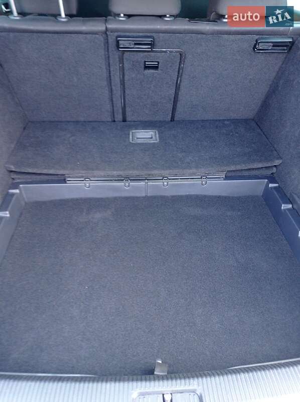 Універсал Volkswagen Golf 2010 в Вінниці