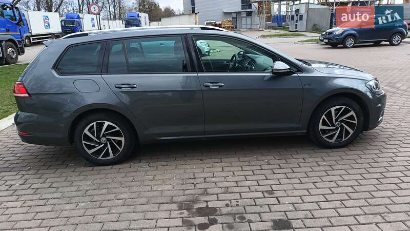 Універсал Volkswagen Golf 2018 в Києві