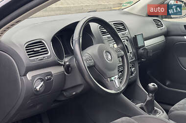 Универсал Volkswagen Golf 2011 в 