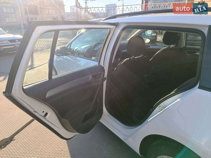 Універсал Volkswagen Golf 2018 в Харкові фото 29 Універсал Volkswagen Golf 2018 в Харкові