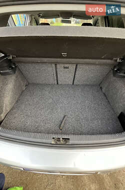Хэтчбек Volkswagen Golf 2012 в Львове