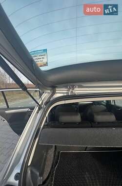 Хэтчбек Volkswagen Golf 2010 в 