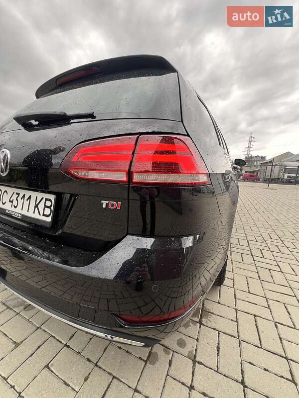 Универсал Volkswagen Golf 2018 в Львове