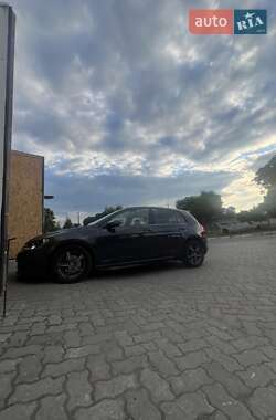 Хэтчбек Volkswagen Golf 2013 в 
