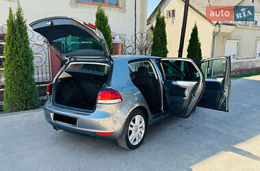 Хэтчбек Volkswagen Golf 2009 в 