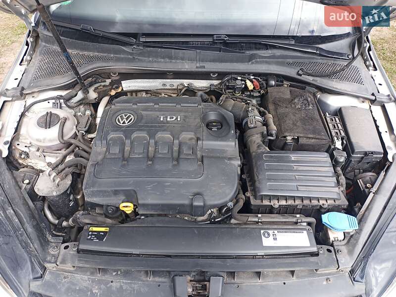 Універсал Volkswagen Golf 2014 в Богодухіву