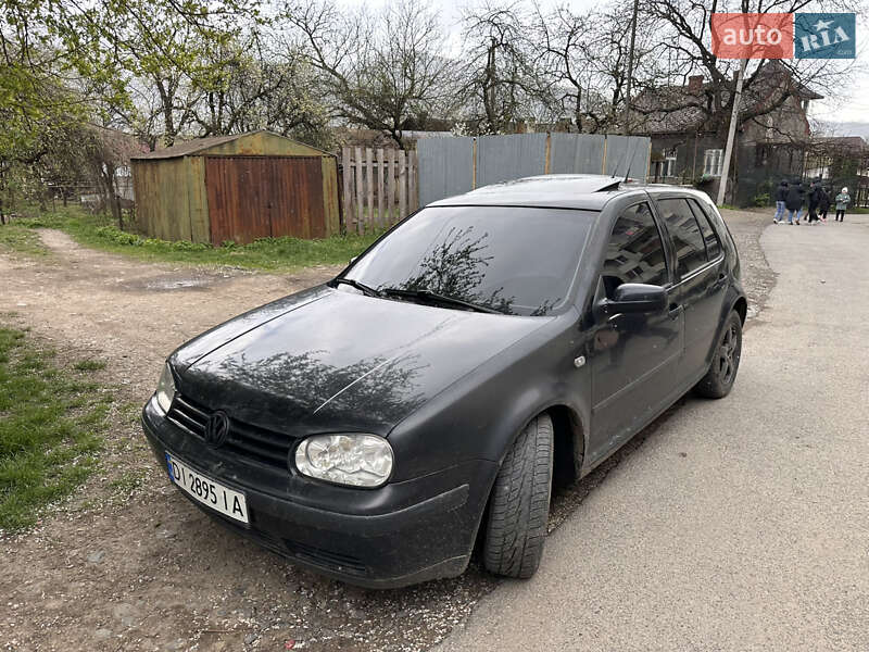 Хэтчбек Volkswagen Golf 2000 в Ужгороде