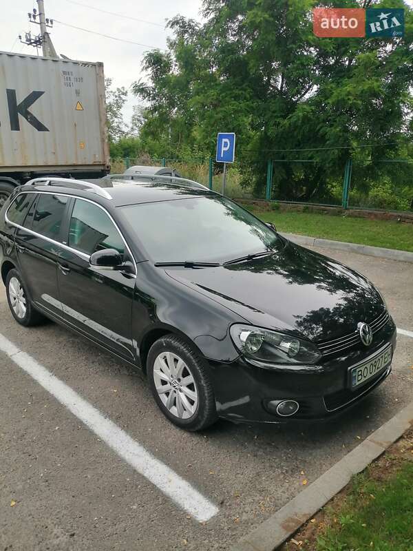 Универсал Volkswagen Golf 2011 в 