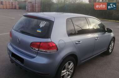 Хэтчбек Volkswagen Golf 2011 в Ужгороде