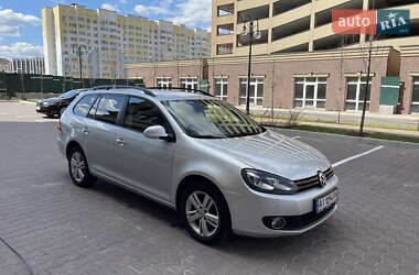 Універсал Volkswagen Golf 2012 в 