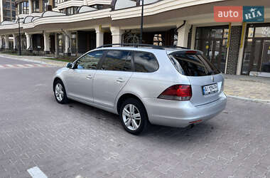 Універсал Volkswagen Golf 2012 в 
