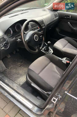 Универсал Volkswagen Golf 2000 в 