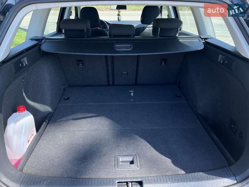 Универсал Volkswagen Golf 2015 в Новоселице