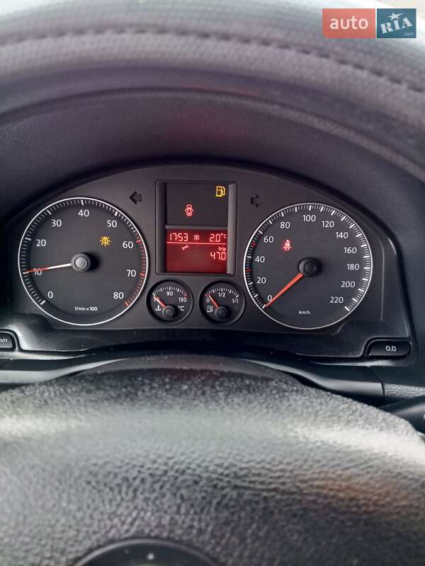 Универсал Volkswagen Golf 2009 в Косове