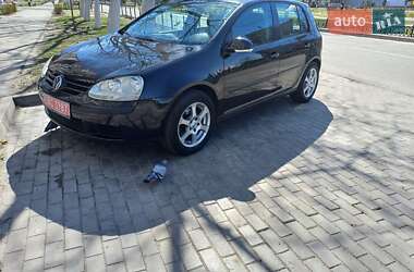 Хэтчбек Volkswagen Golf 2006 в 