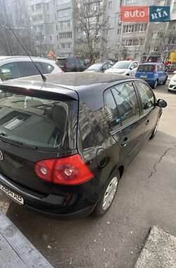 Хетчбек Volkswagen Golf 2006 в 
