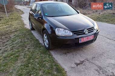 Хэтчбек Volkswagen Golf 2006 в 