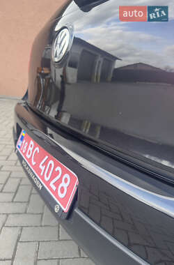 Хэтчбек Volkswagen Golf 2005 в 