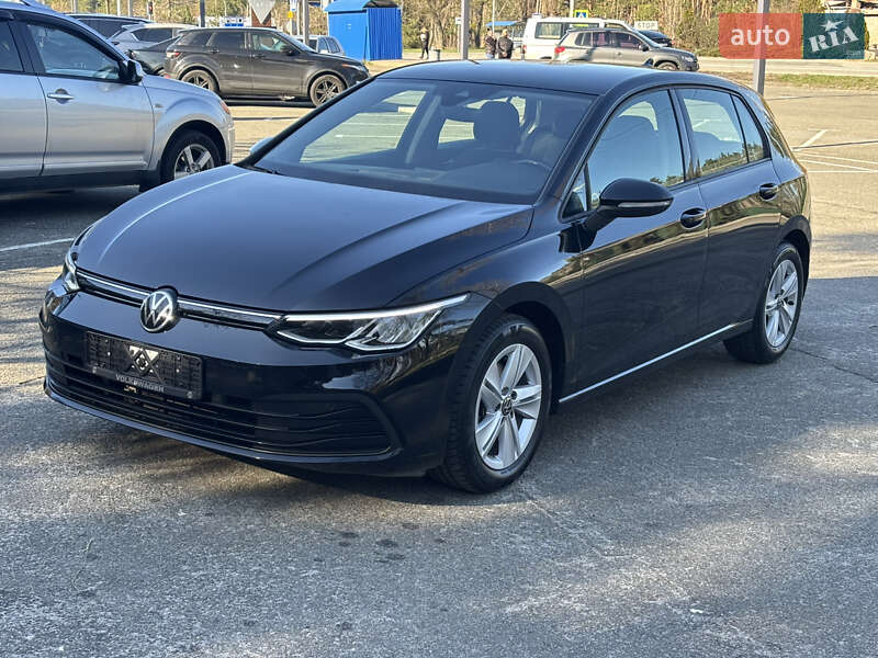 Volkswagen Golf 2021