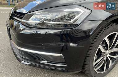 Универсал Volkswagen Golf 2019 в 