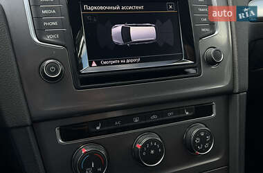 Универсал Volkswagen Golf 2015 в 