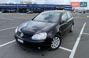Хэтчбек Volkswagen Golf 2009 в 