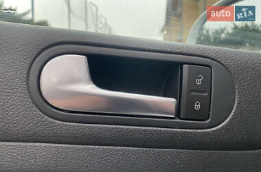 Хетчбек Volkswagen Golf 2007 в 