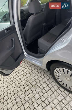 Хетчбек Volkswagen Golf 2007 в 