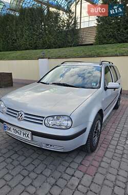 Універсал Volkswagen Golf 2000 в 