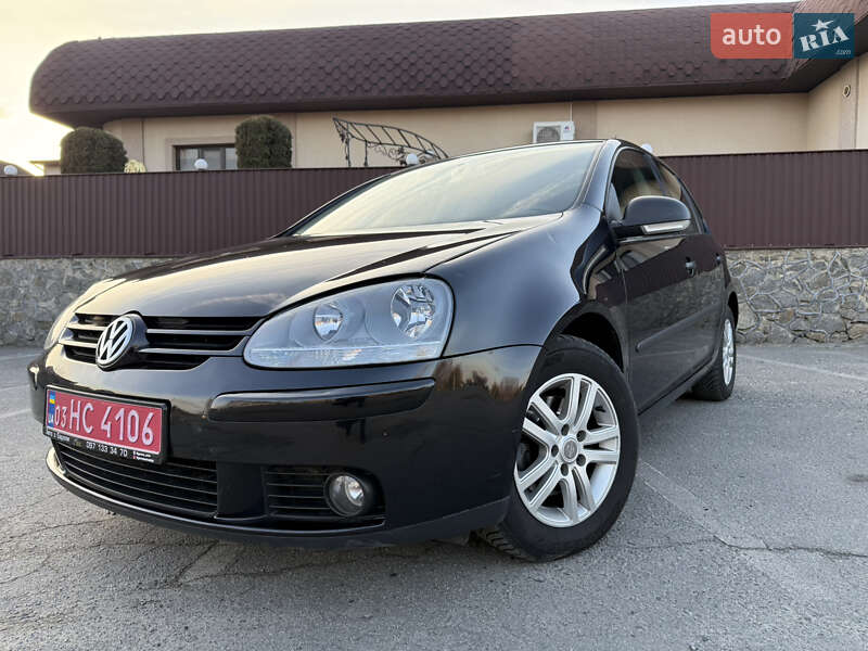 Хэтчбек Volkswagen Golf 2007 в 
