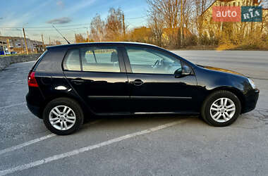 Хэтчбек Volkswagen Golf 2007 в 