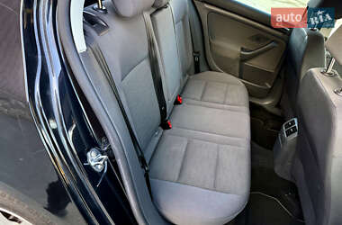 Хэтчбек Volkswagen Golf 2007 в 