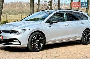 Универсал Volkswagen Golf 2022 в 