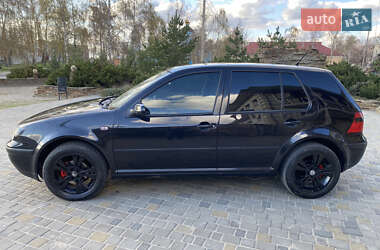 Хэтчбек Volkswagen Golf 1998 в 