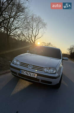 Хэтчбек Volkswagen Golf 1997 в 